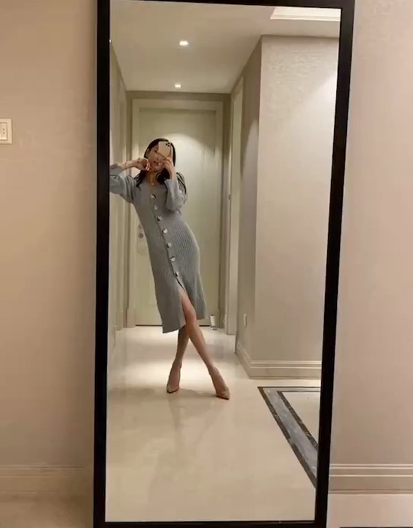 巴黎伴游大学生