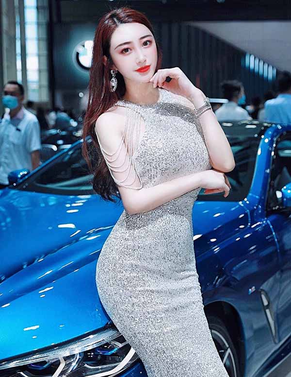 伦敦伴游模特价格